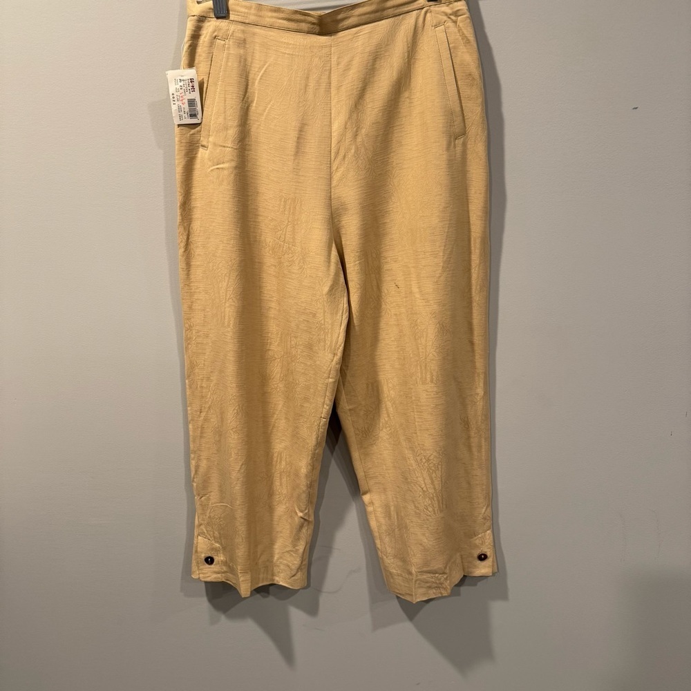 Izod Camel 100% Silk Capris